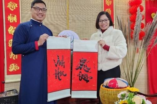 Đa dạng đặc sản vùng miền phục vụ người dân Thủ đô ngày tết