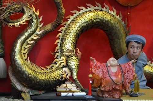 Không khí xuân tràn ngập khắp phố phường