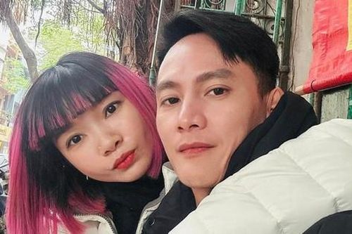 Siêu mẫu Việt kết hôn hơn 20 năm vẫn yêu say đắm chồng không phải đại gia, đi ngủ vẫn nắm tay nhau