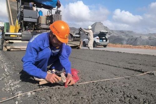 Đẩy nhanh tiến độ tái định cư và thi công cao tốc tại Quảng Bình