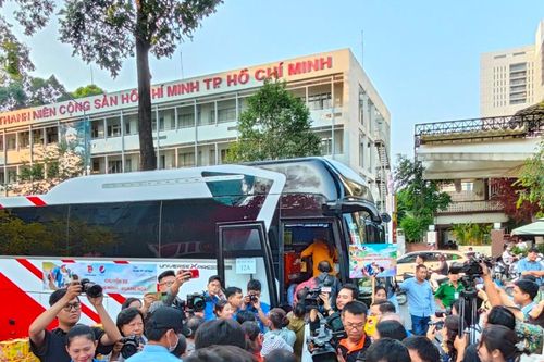 'Mang Tết về nhà' cho gần 5.000 công nhân, người lao động