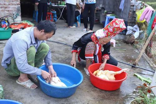 Tết sớm của người Dao ở Bình Liêu