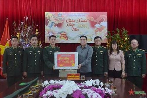 Bí thư Tỉnh ủy Điện Biên thăm và chúc Tết tại Đồn Biên phòng Thanh Luông