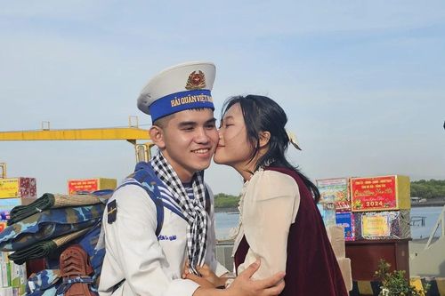 Ấm lòng người chiến sĩ nhà giàn DK1