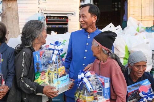 Tết ấm biên cương