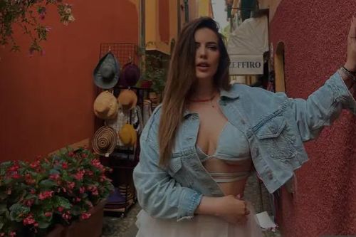 5 nàng WAGs nóng bỏng vừa gia nhập bóng đá Anh