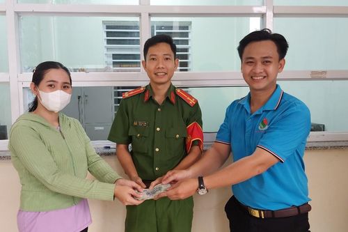 Nhặt được ví tiền, nam sinh Trường ĐH Đồng Tháp trả lại người đánh rơi