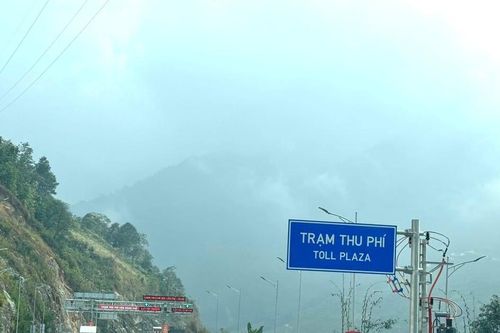 Chính thức thu phí không dừng đường nối cao tốc Nội Bài - Lào Cai với Sa Pa