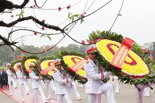 Lãnh đạo Đảng, Nhà nước vào lăng viếng Chủ tịch Hồ Chí Minh