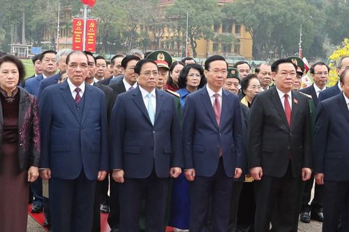 Lãnh đạo Đảng, Nhà nước viếng Chủ tịch Hồ Chí Minh nhân dịp Tết Nguyên đán