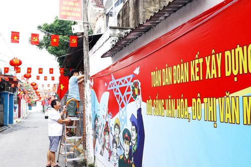 Ngõ phố thắm tình dân