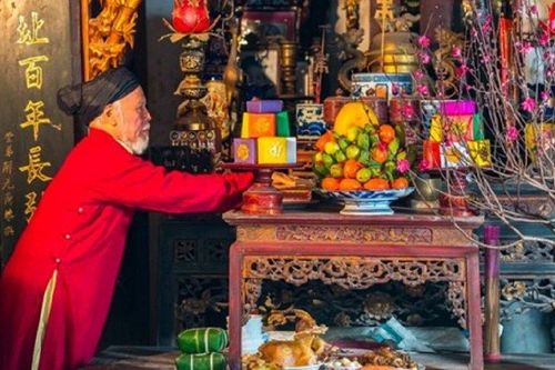 Cúng Giao thừa Tết Giáp Thìn 2024 trong nhà hay ngoài trời trước?