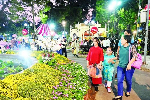 TPHCM: Khai mạc Hội Hoa Xuân Tao Đàn