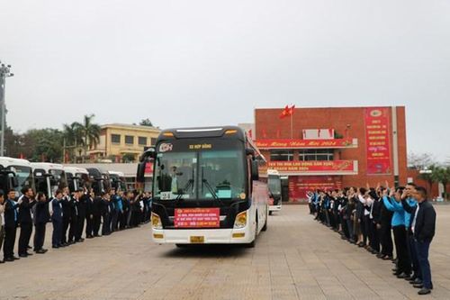 Xuân ấm về với công nhân mỏ