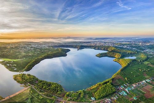Thơ Đại Dương: Phố núi