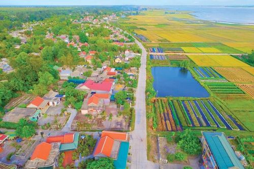 Tên về miền nhớ
