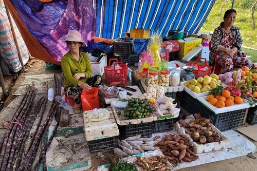 Về khu Ba, đi chợ tết
