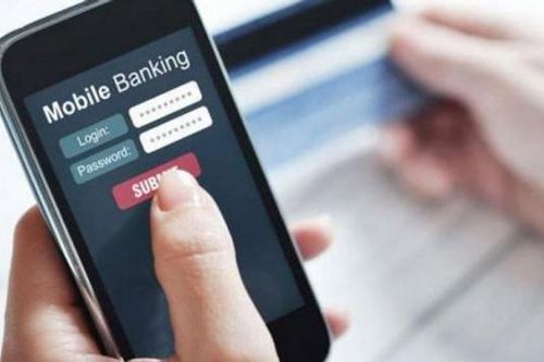 Khó khăn khi chuyển khoản qua Mobile Banking ngày cận Tết