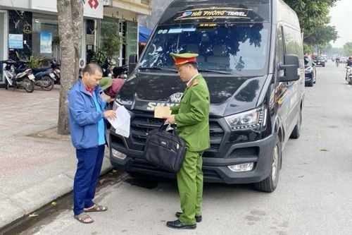 Tổng kiểm soát xe ô tô kinh doanh vận tải hành khách và hàng hóa: Cần xử lý quyết liệt hơn