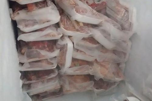 Thu giữ 16 tấn thực phẩm 'bẩn' suýt đến tay người tiêu dùng dịp Tết Nguyên đán