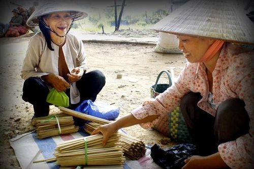 Đợi tết về đi phiên chợ Nủa