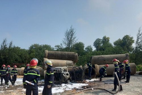 Quảng Nam: Vụ phát hiện xe ô tô 7 chỗ bốc cháy nghi vấn nạn nhân tự thiêu