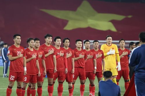 Bóng đá Việt Nam 2024: Dưới cái bóng HLV Park Hang Seo