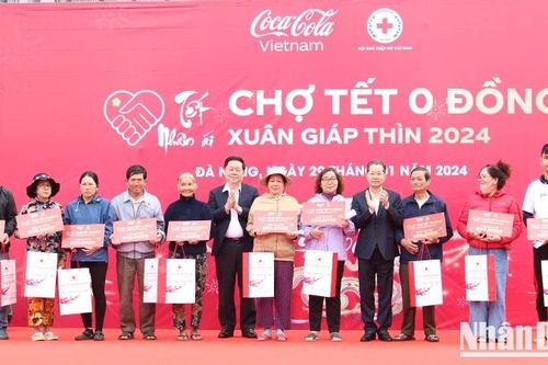 Cùng nhau xây Tết đong đầy