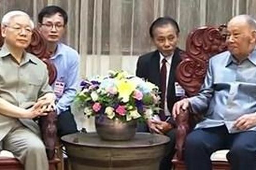 Nhà lãnh đạo xuất sắc của Lào, người bạn lớn của Việt Nam