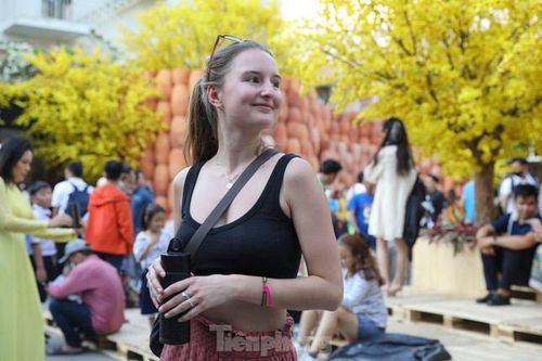 Tết cổ truyền Việt Nam trong mắt du khách nước ngoài