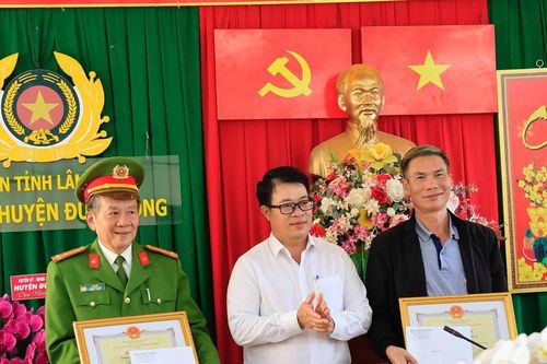 Lâm Đồng: Khen thưởng tập thể, cá nhân phá nhanh vụ án cướp ngân hàng