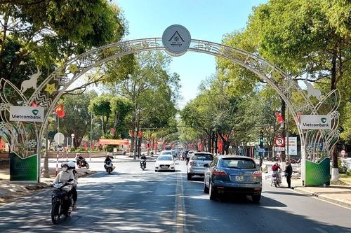 TP Buôn Ma Thuột rộn ràng đón Tết Giáp Thìn