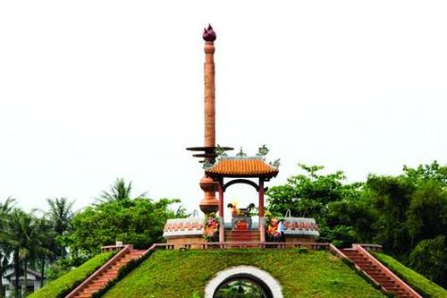 Lau trắng thành cổ