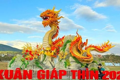 Sau Hoa hậu Mèo 2023, linh vật Rồng 2024 của cựu sinh viên ĐH Duy Tân tiếp tục được yêu mến