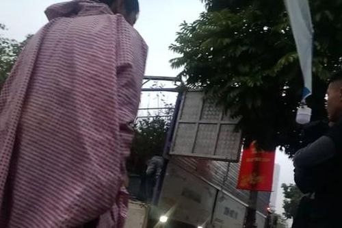 Những kẻ 'quyền lực' thu phí vỉa hè Hà Nội có dấu hiệu vi phạm hình sự