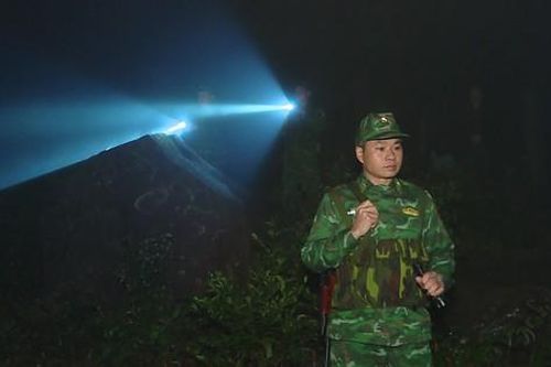 Tuần tra canh gác trên đường biên giới hiểm trở bậc nhất Quảng Ninh