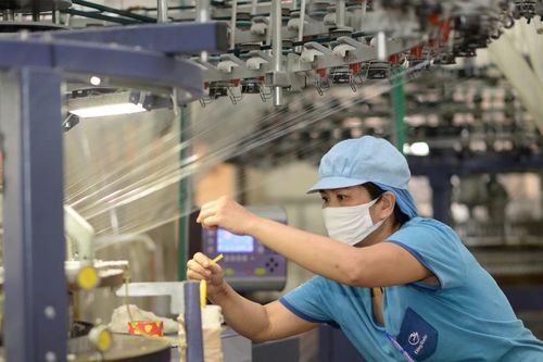 Chăm lo cho người lao động: 'Chìa khóa' giúp dệt may giữ vững vị thế