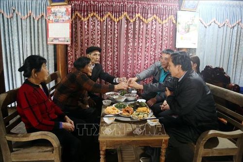 Nét đẹp tục 'giỗ sống' báo hiếu cha mẹ ở Minh Hóa