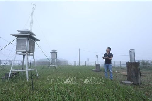 Xây dựng mô hình hệ thống quan trắc khí tượng thủy văn phù hợp tại Việt Nam