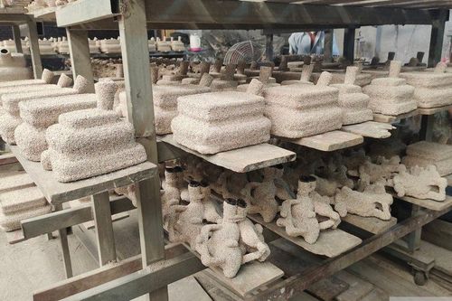 Làng đúc lư đồng hơn 100 năm tuổi 'đỏ lửa' những ngày cận Tết