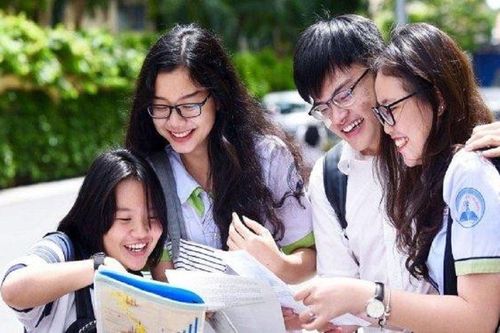 Bản tin 8/2: Kiên quyết xử lý tuyển sinh vượt chỉ tiêu