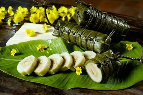 Bánh tét ngày Tết