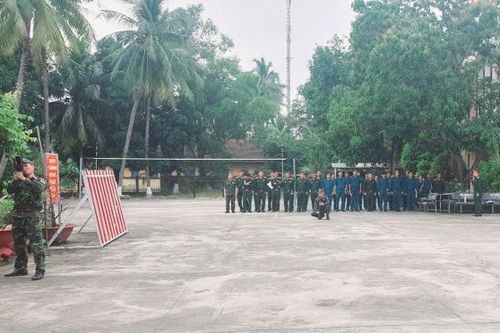 Lực lượng vũ trang huyện Diên Khánh: Vui xuân mới không quên nhiệm vụ