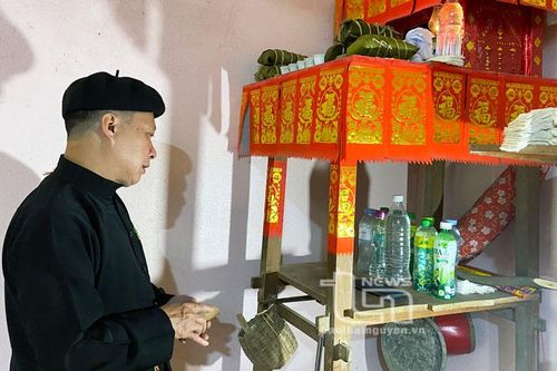 Về Cây Thị ăn Tết 'bàn thờ lớn' cùng người Dao