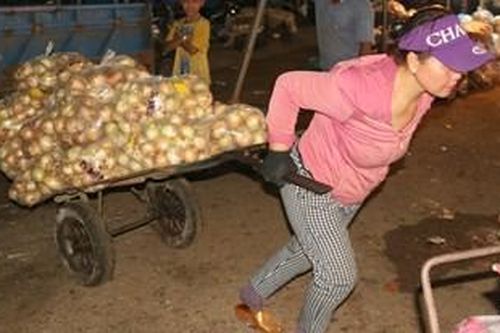 'Chạy đua' với tết