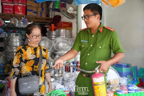 Ðảm bảo an toàn chợ Tết