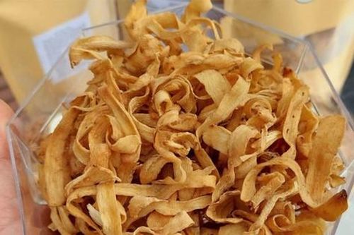 Kỳ lạ loại mứt từ rễ cây cả triệu đồng/cân thành đặc sản đắt khách dịp Tết