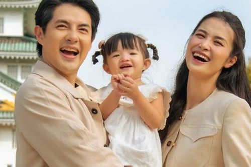 Sao Việt tuổi Rồng nuôi dạy con: Hành động của Winnie khiến mẹ Đông Nhi được khen nức nở dạy con tốt