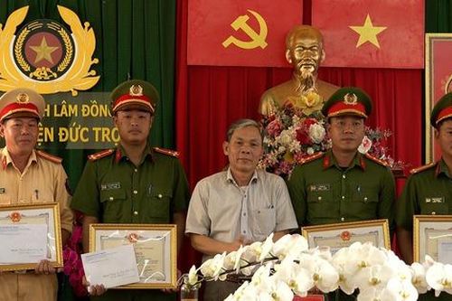 Lãnh đạo tỉnh Lâm Đồng khen thưởng tập thể, cá nhân phá nhanh vụ án cướp ngân hàng
