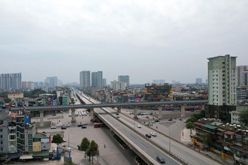 Giảm 'nhiệt' các 'điểm nóng' giao thông ở Hà Nội trong chiều 30 Tết